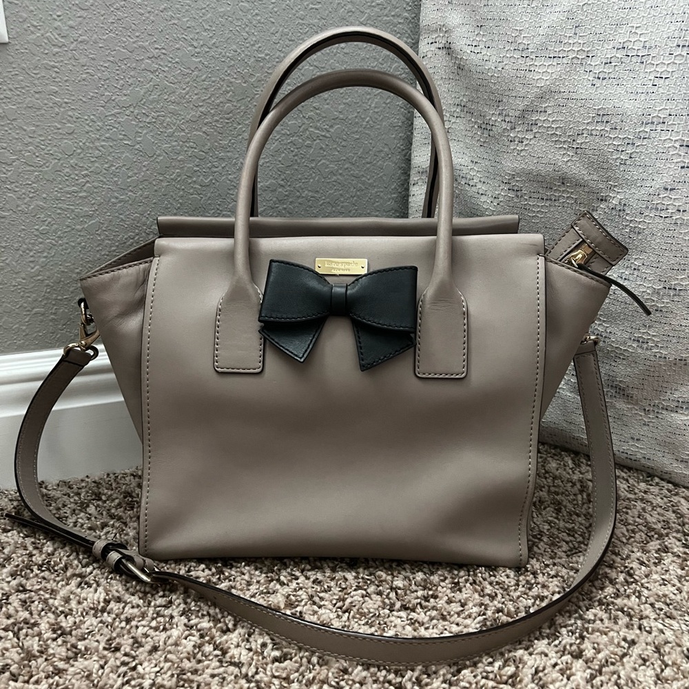 Kate Spade large tote with bow accent